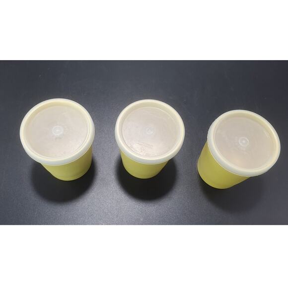 VTG Tupperware 6 oz. Kids' Juice Glasses Tumblers 1251 Set of 3 Harvest w/lids - Picture 3 of 4